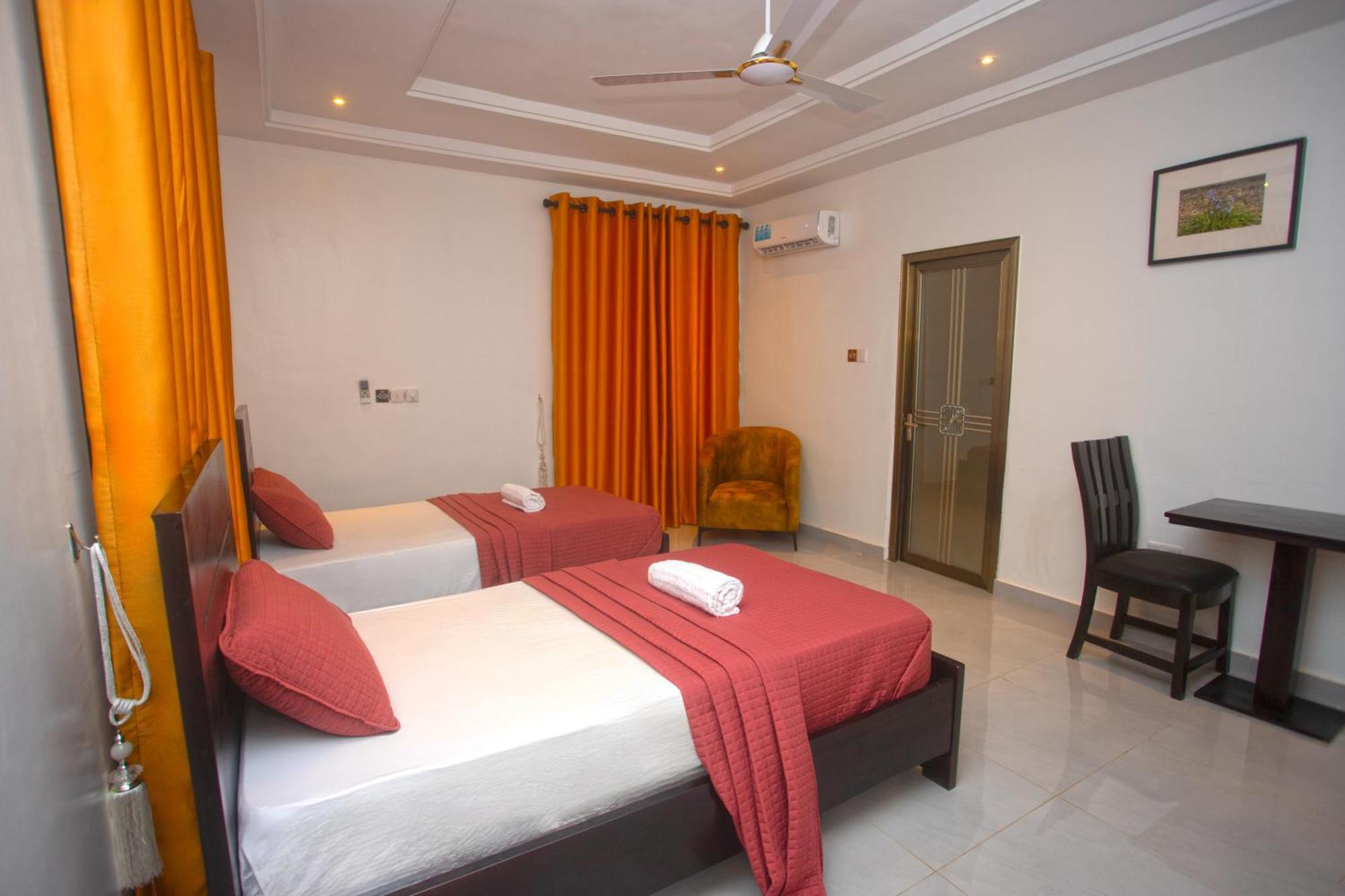 Labev Hotel Kumasi Exterior photo
